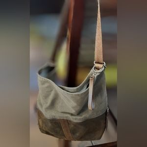 Rough and Tumble Small City Safari